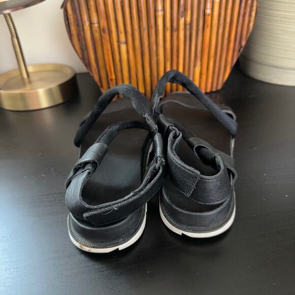 SOREL Roaming Decon Sandal Black Leather Strappy Sz 10 - Picture 5 of 7